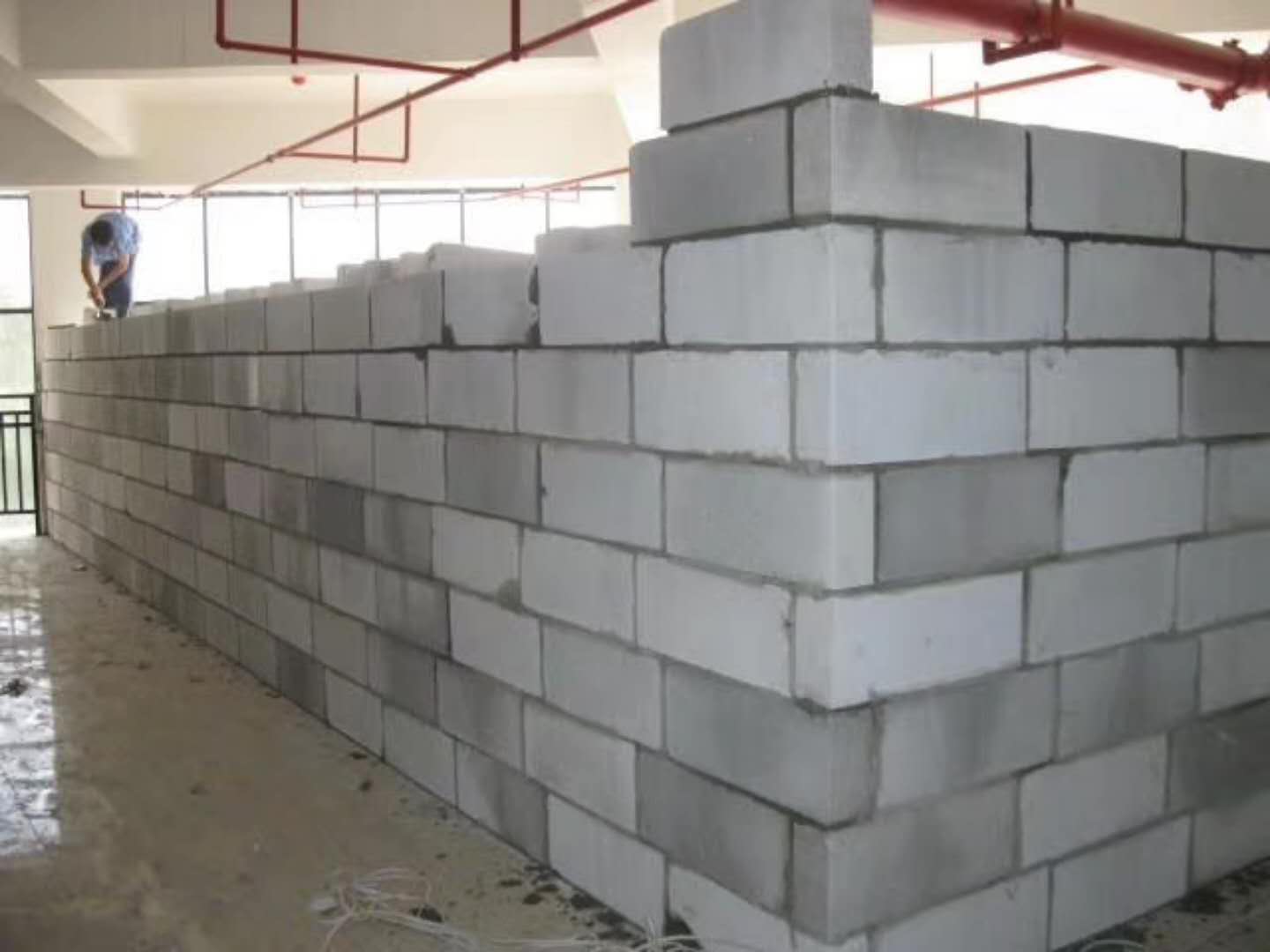汕尾蒸压加气混凝土砌块承重墙静力和抗震性能的研究